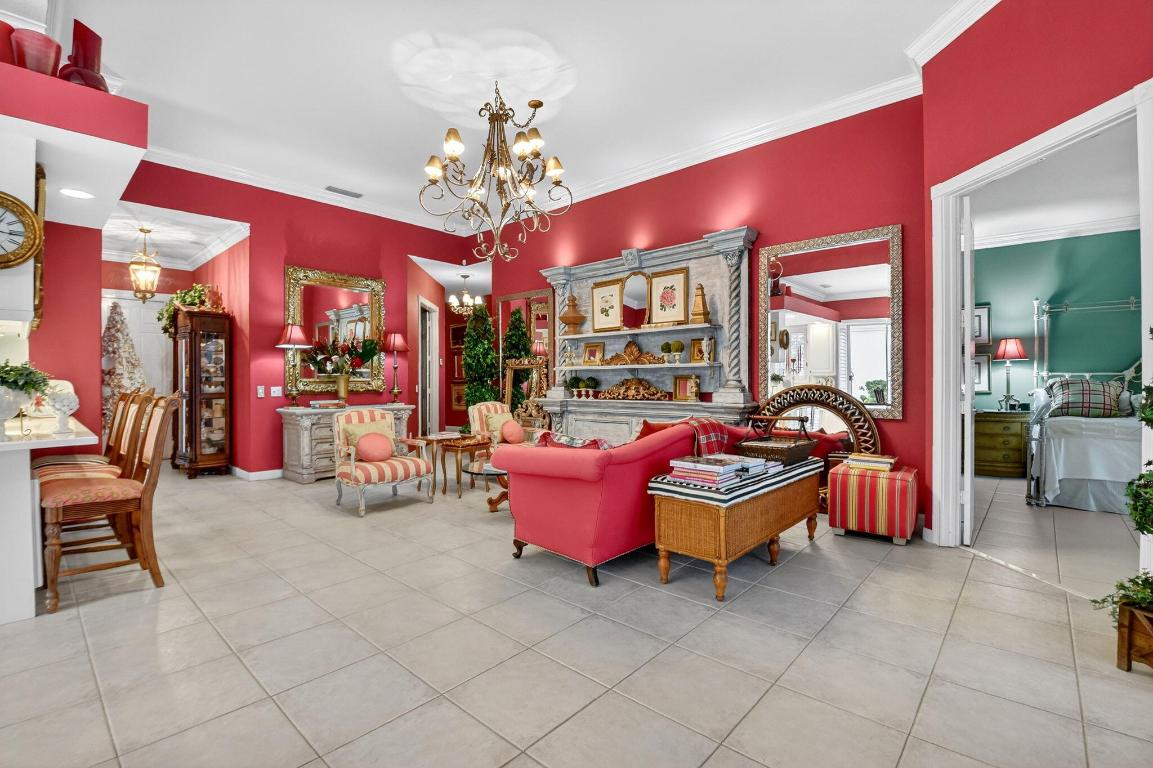 4979 Garden Delray Beach, FL 33445