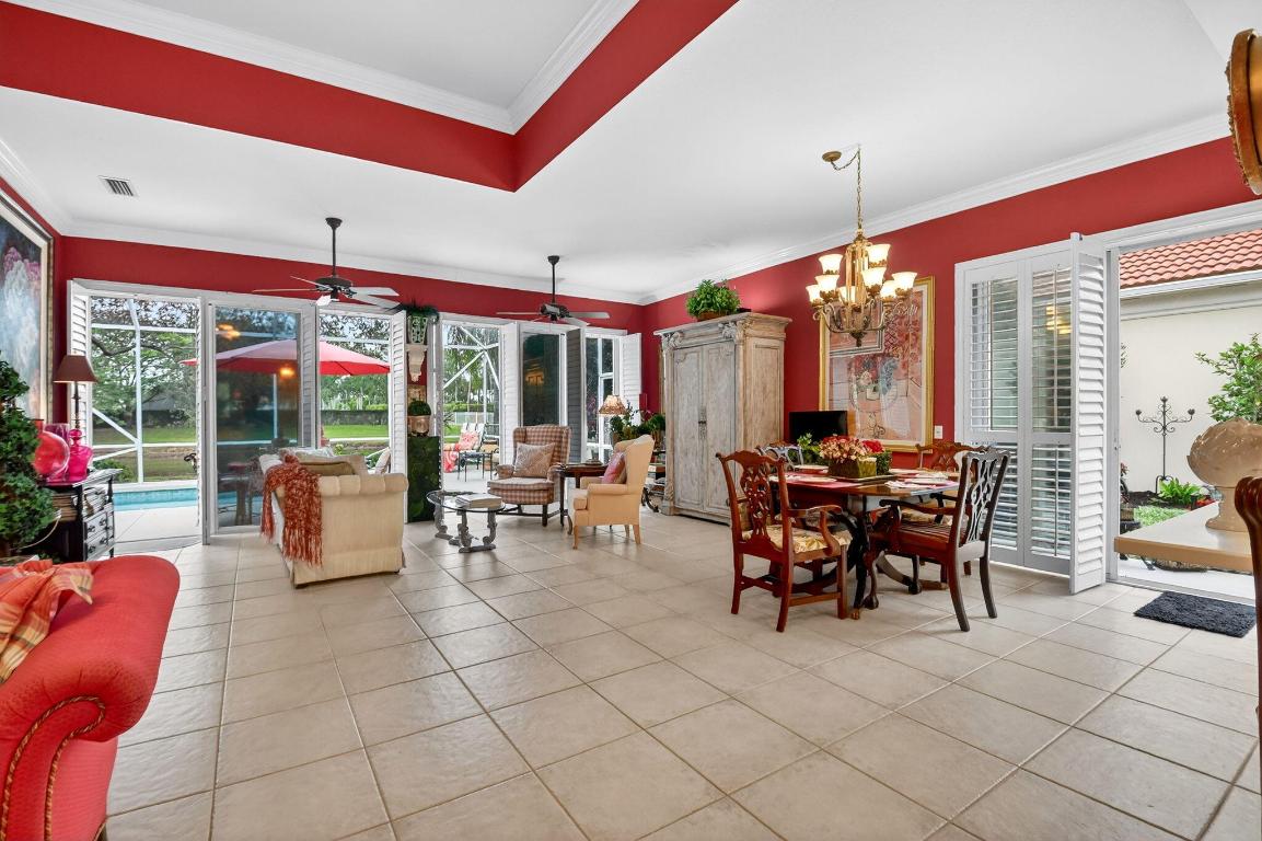 4979 Garden Delray Beach, FL 33445