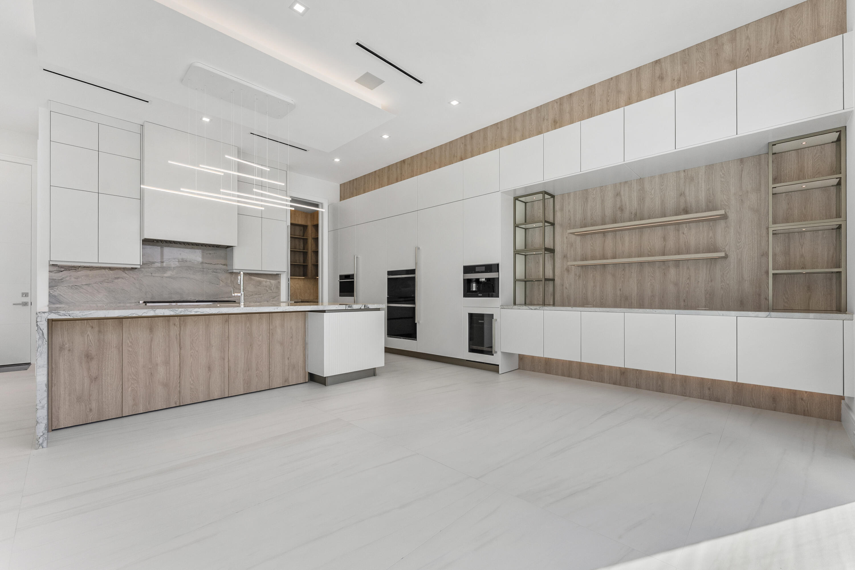 940 Dogwood Delray Beach, FL 33483