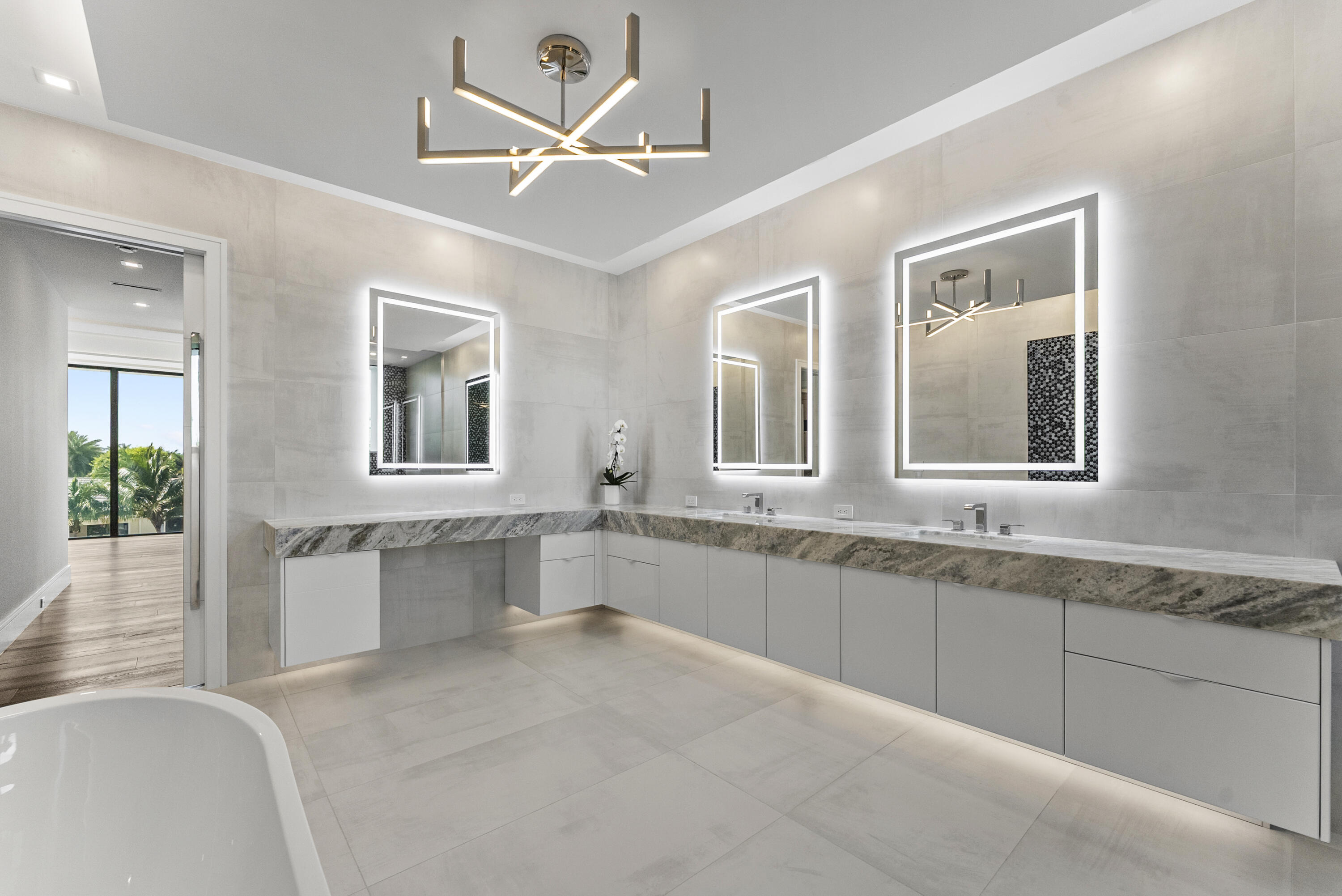 940 Dogwood Delray Beach, FL 33483