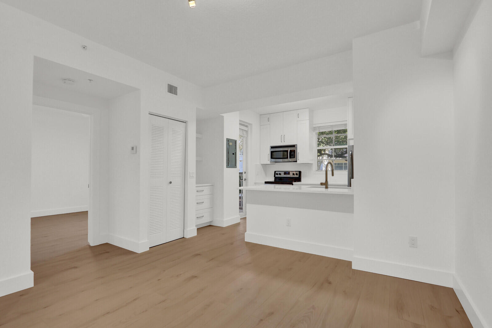 4903 Chancellor #13 Jupiter, FL 33458