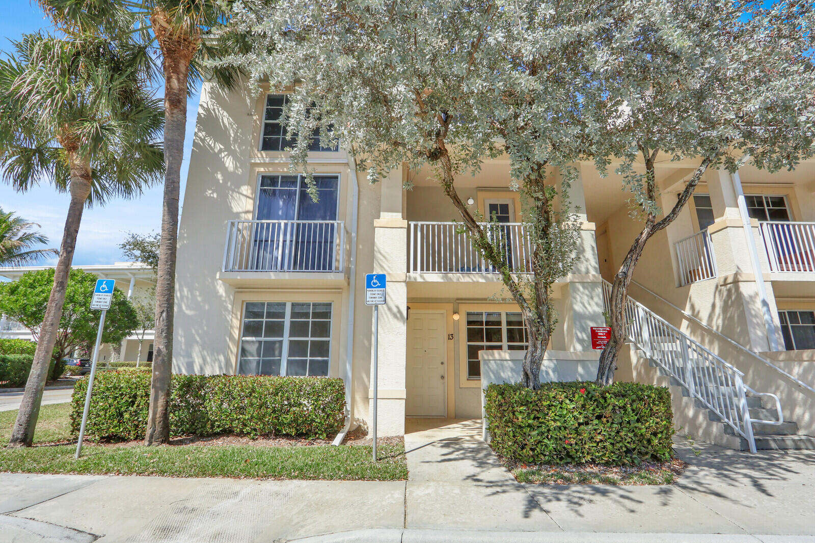 4903 Chancellor #13 Jupiter, FL 33458