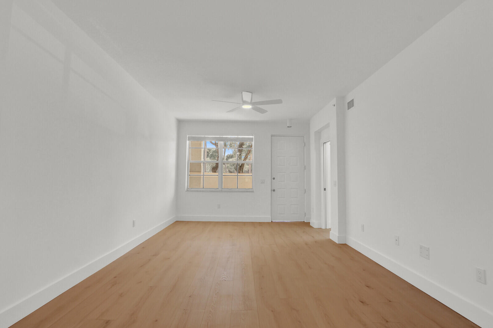 4903 Chancellor #13 Jupiter, FL 33458