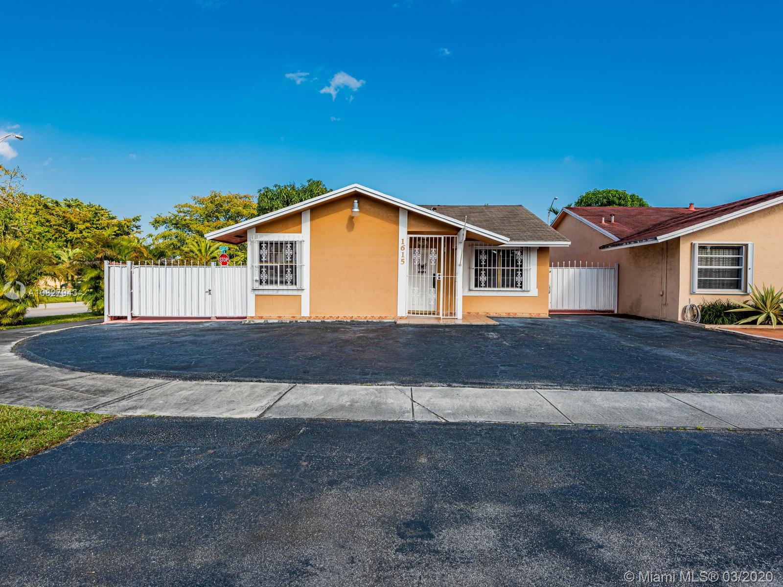 1615 SW 137th Pl