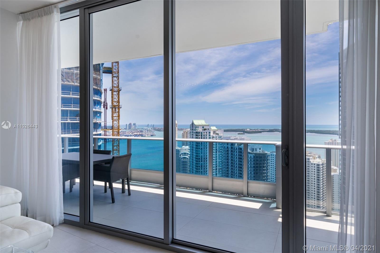 200 Biscayne Boulevard Way #4707 Miami, FL 33131