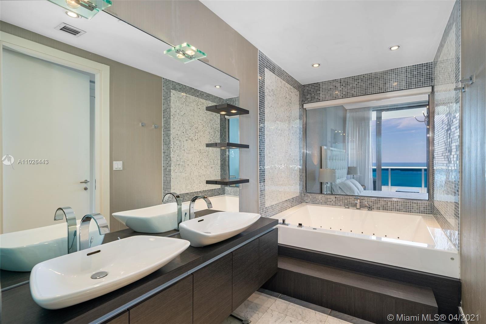 200 Biscayne Boulevard Way #4707 Miami, FL 33131