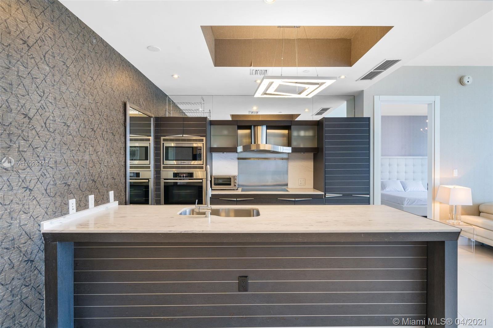 200 Biscayne Boulevard Way #4707 Miami, FL 33131