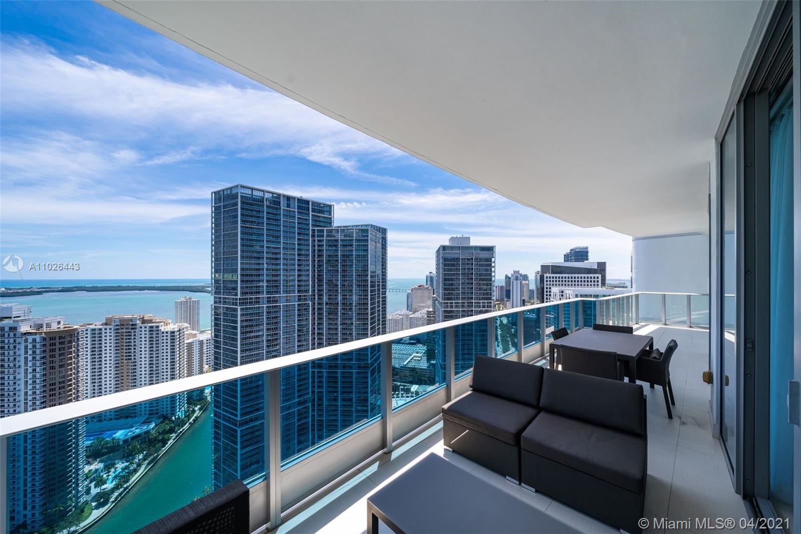 200 Biscayne Boulevard Way #4707 Miami, FL 33131