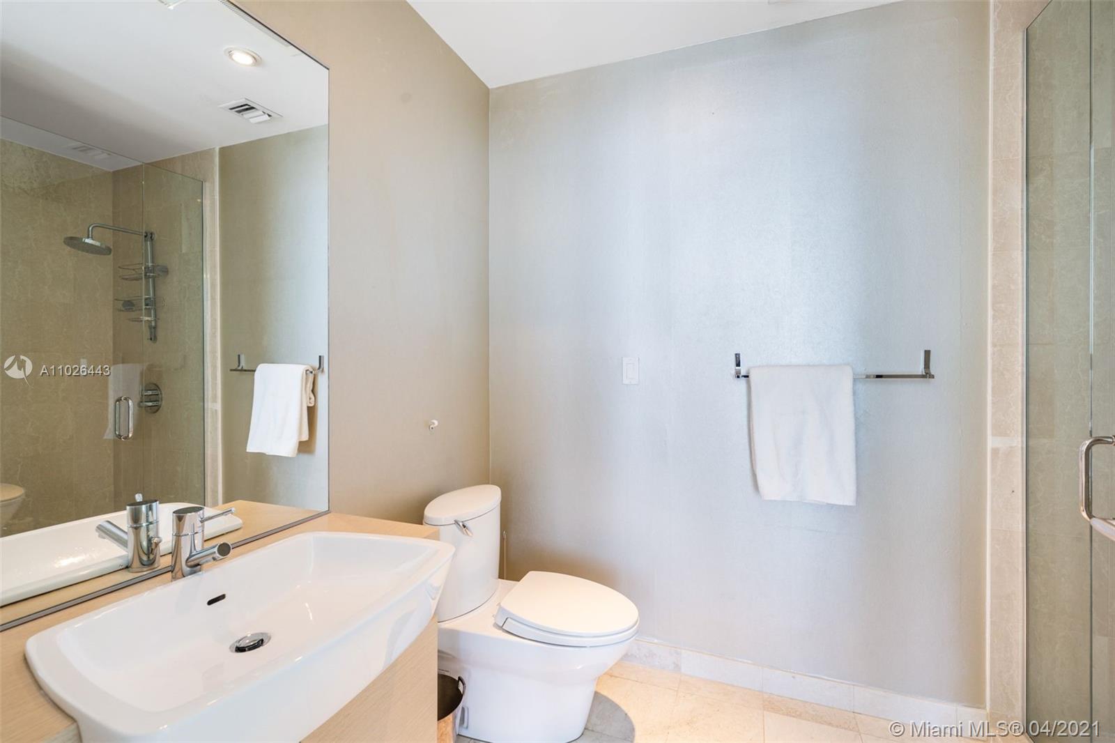 200 Biscayne Boulevard Way #4707 Miami, FL 33131