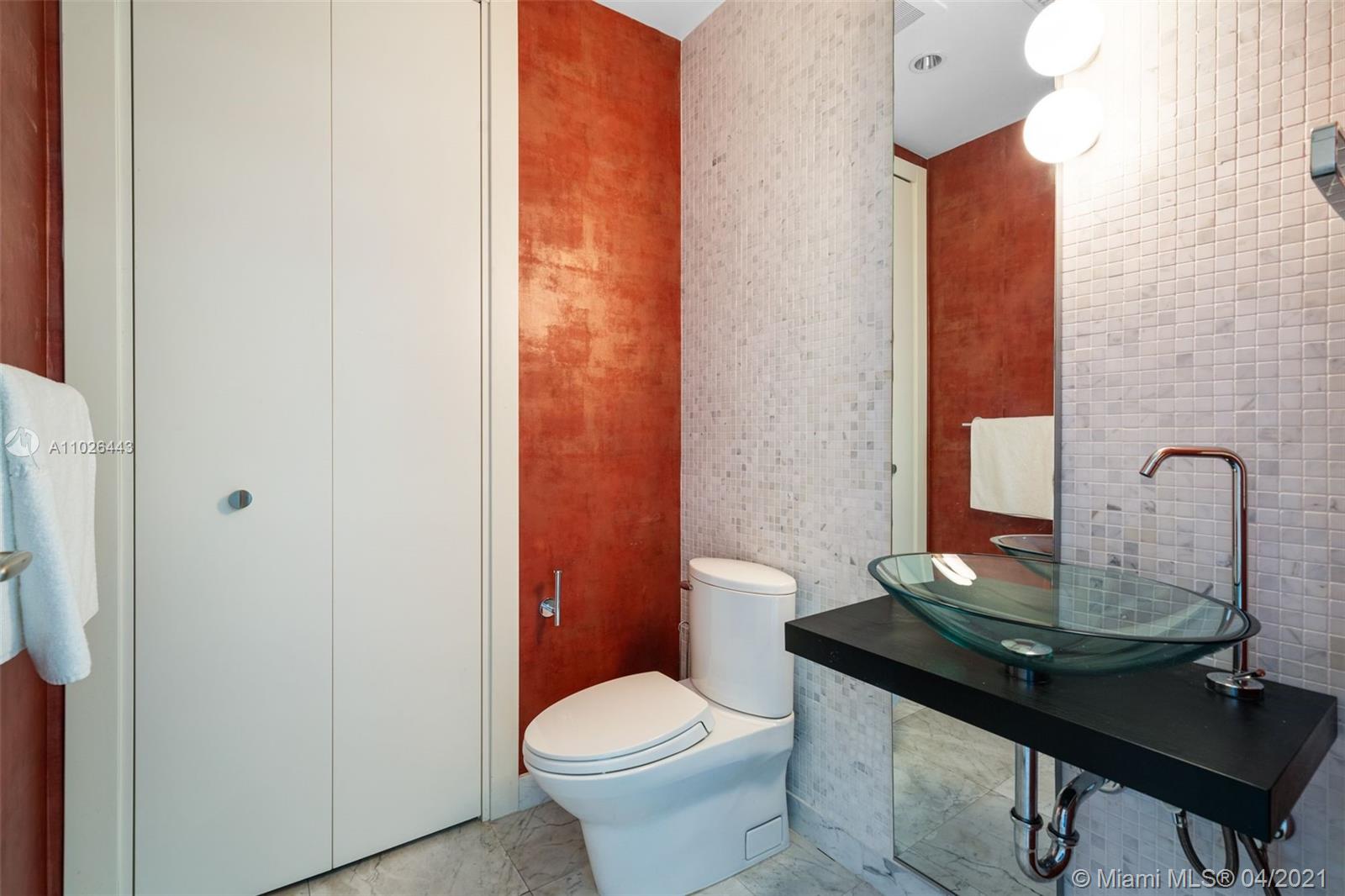 200 Biscayne Boulevard Way #4707 Miami, FL 33131