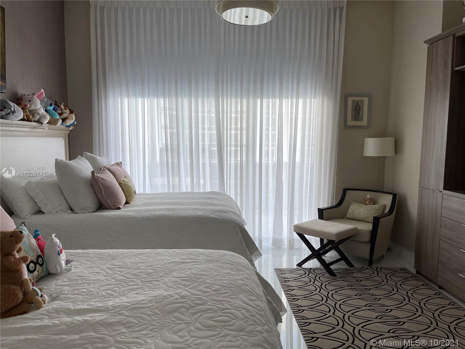 15811 Collins Ave #3402 Sunny Isles Beach, FL 33160