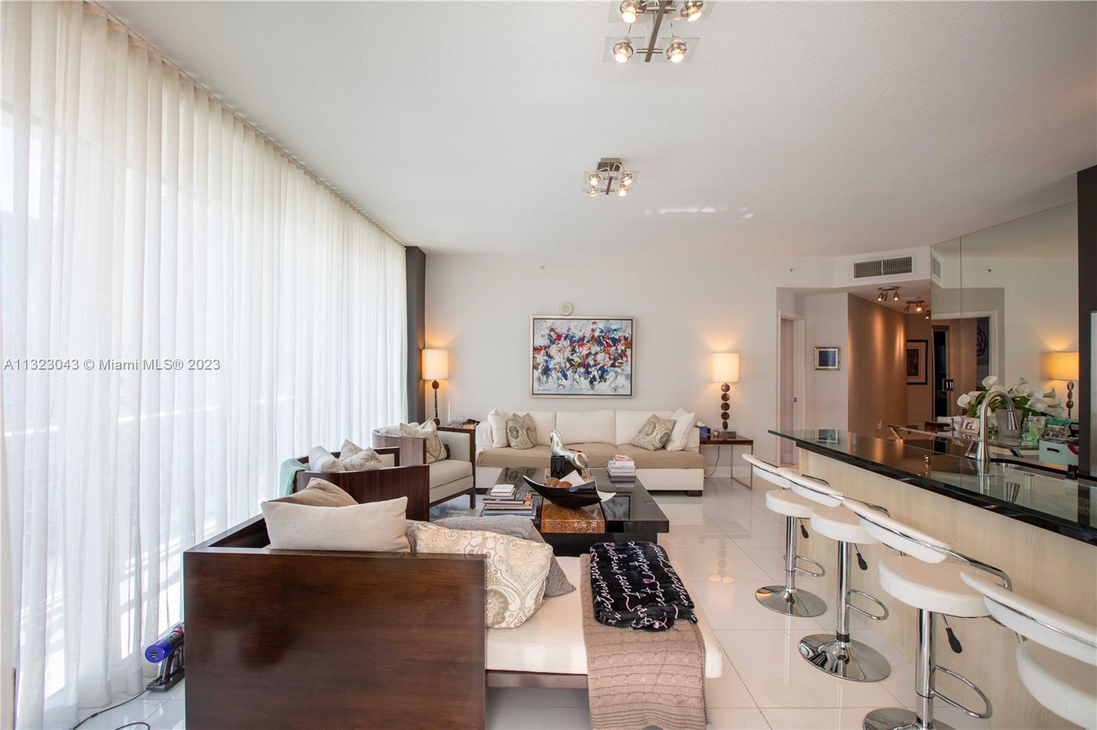 79 SW 12th St #2607-S Miami, FL 33130