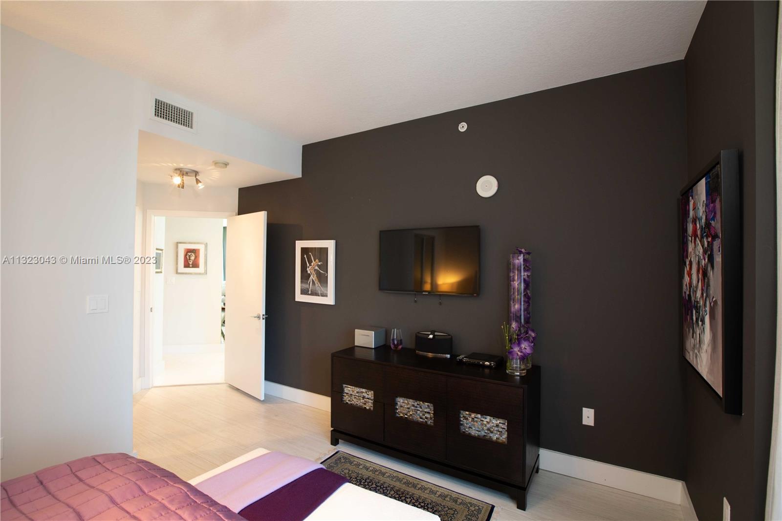 79 SW 12th St #2607-S Miami, FL 33130