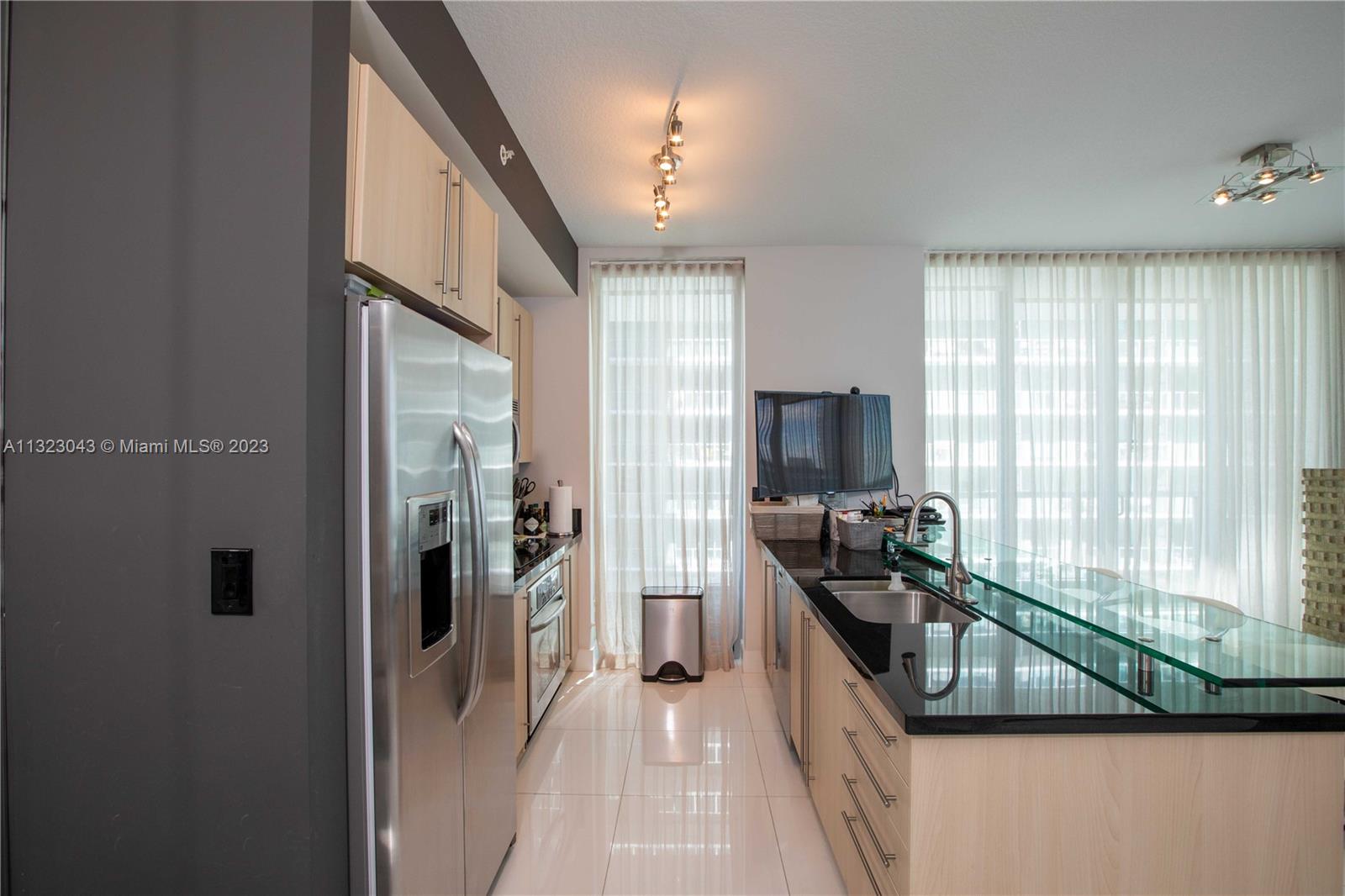 79 SW 12th St #2607-S Miami, FL 33130