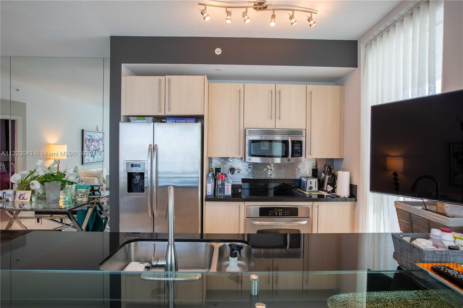 79 SW 12th St #2607-S Miami, FL 33130