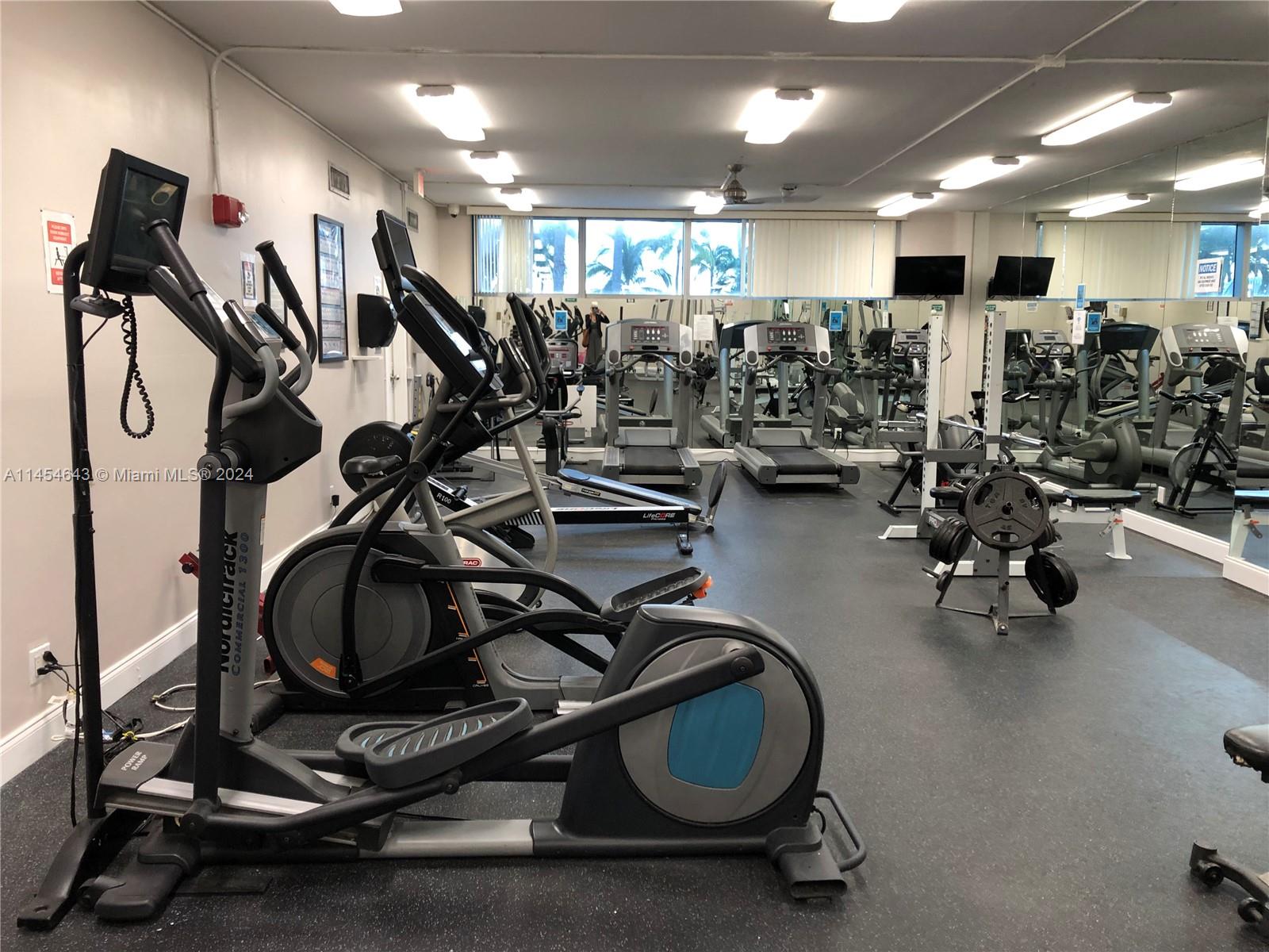 2655 Collins Ave #706 Miami Beach, FL 33140