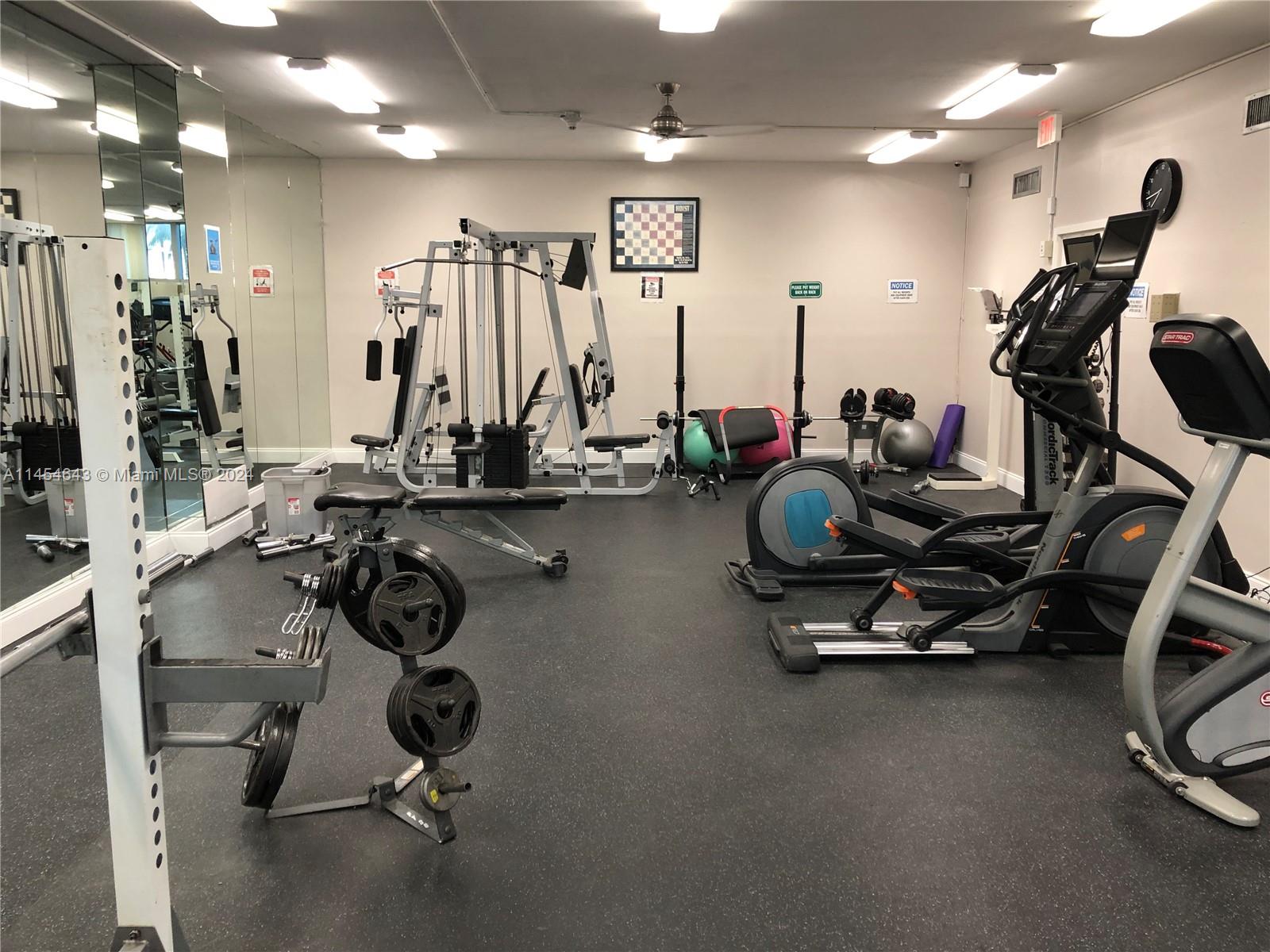 2655 Collins Ave #706 Miami Beach, FL 33140