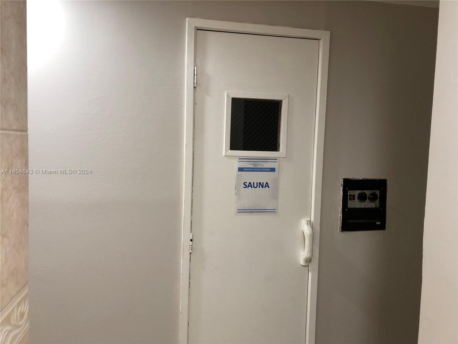 2655 Collins Ave #706 Miami Beach, FL 33140