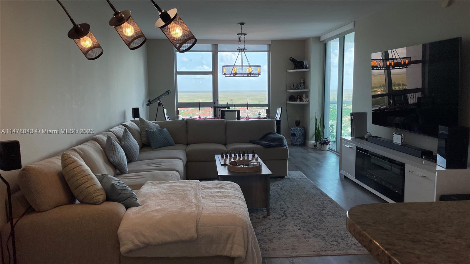 2681 N Flamingo Rd #2308S Sunrise, FL 33323