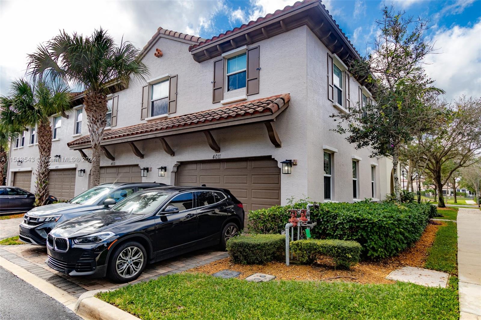 4011 Cascada Cir #4011