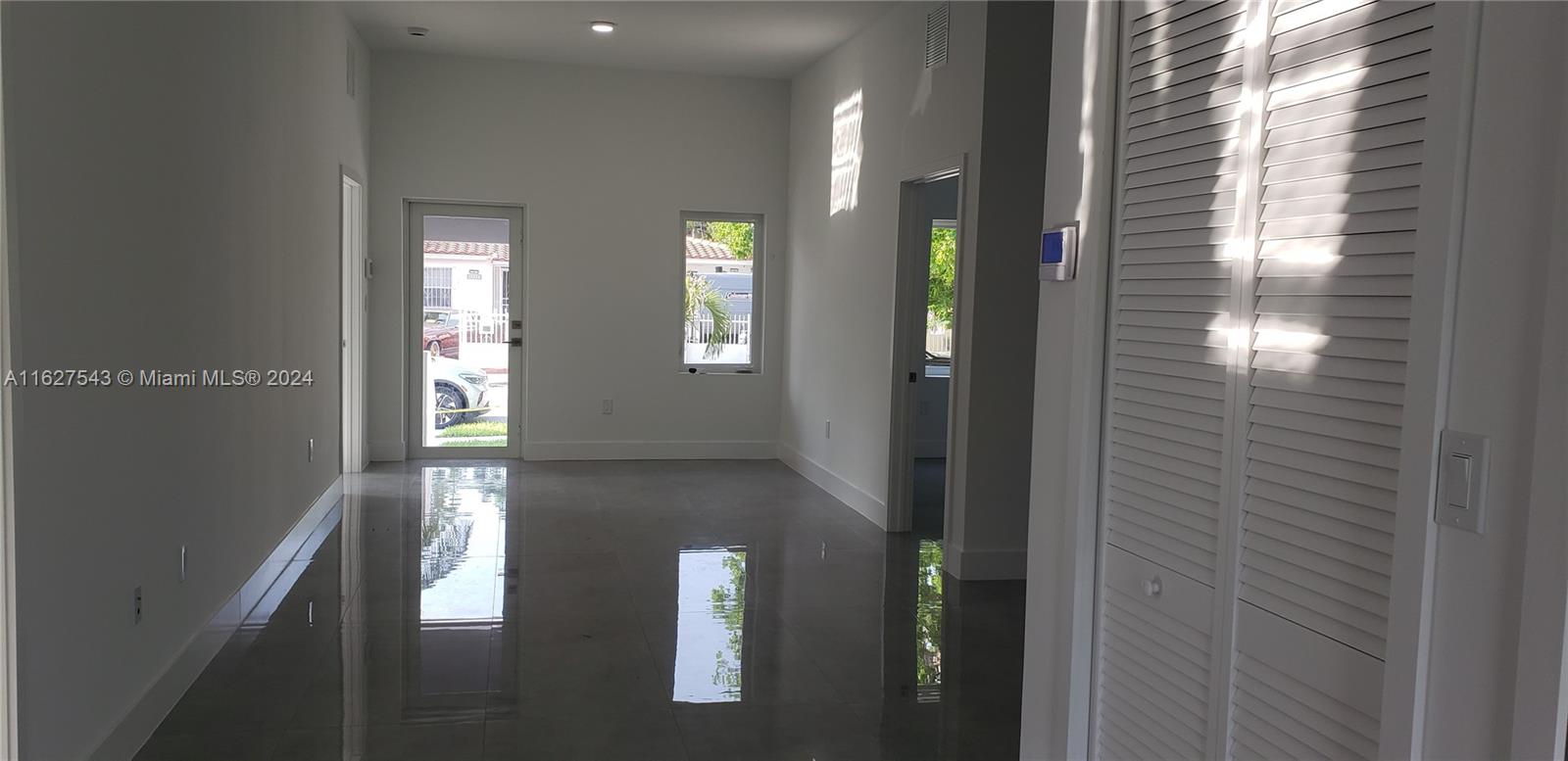 5630 SW 5th St,Miami, FL 33134