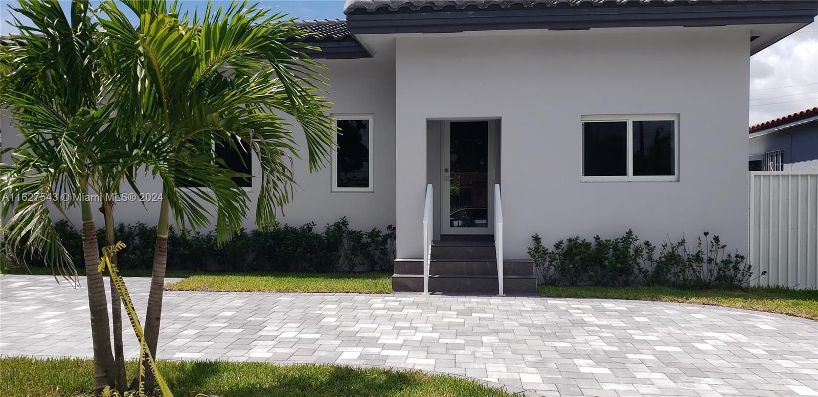 5630 SW 5th St,Miami, FL 33134