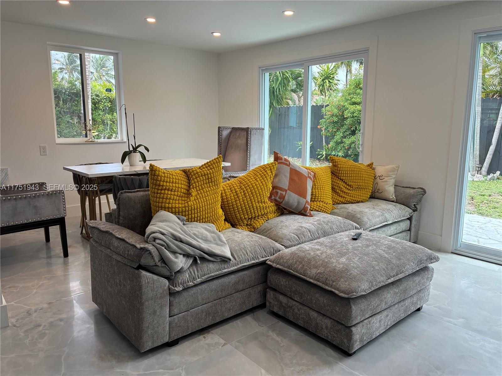 3261 Oleander Way Lauderdale By The Sea, FL 33062