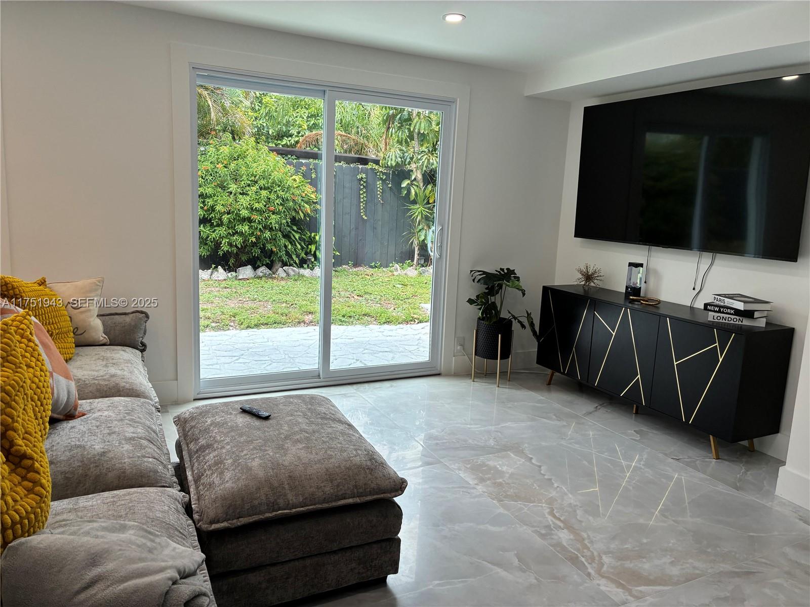 3261 Oleander Way Lauderdale By The Sea, FL 33062