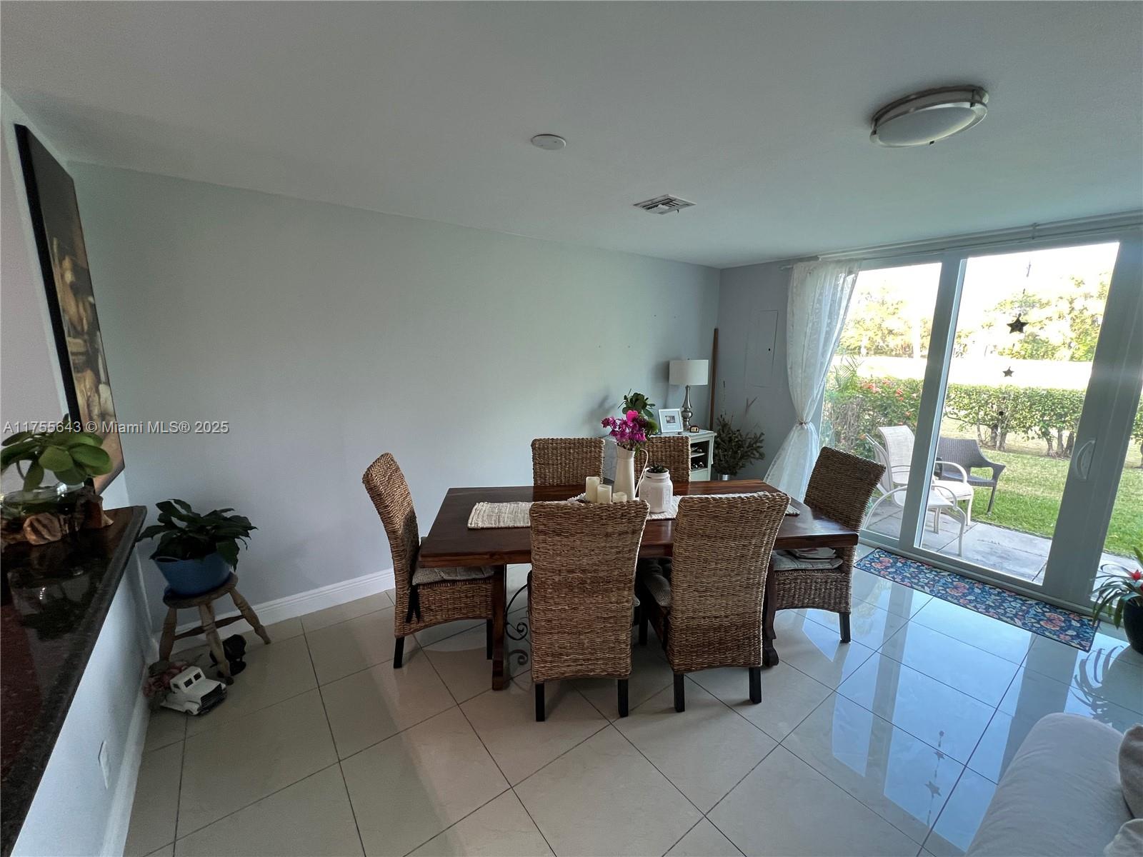 7114 Woodmont Way #7114 Tamarac, FL 33321