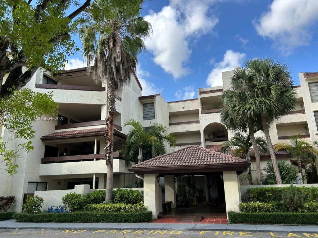 9040 SW 125th Ave #D105