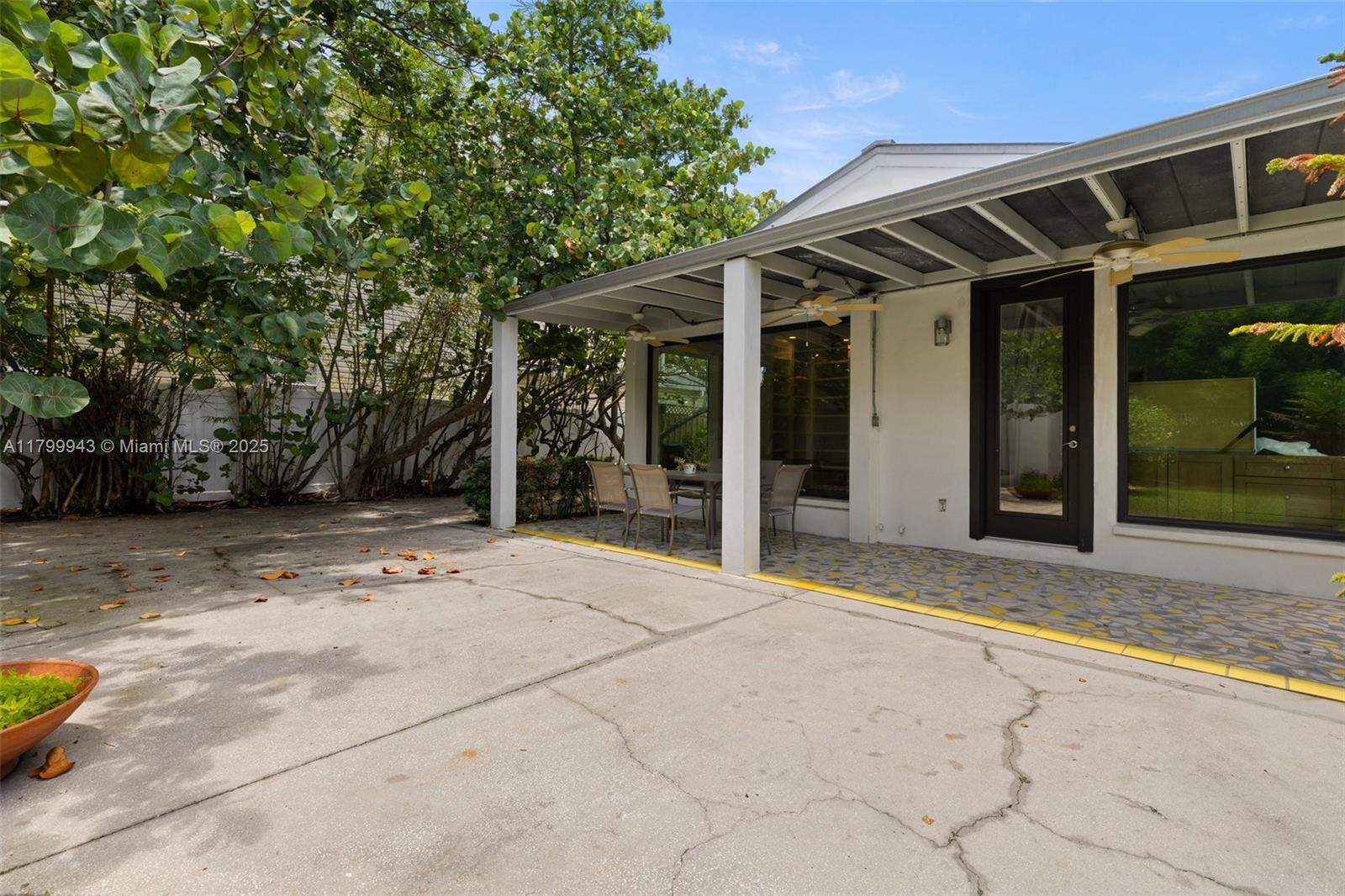 163 Barbados Ave Tampa, FL 33606