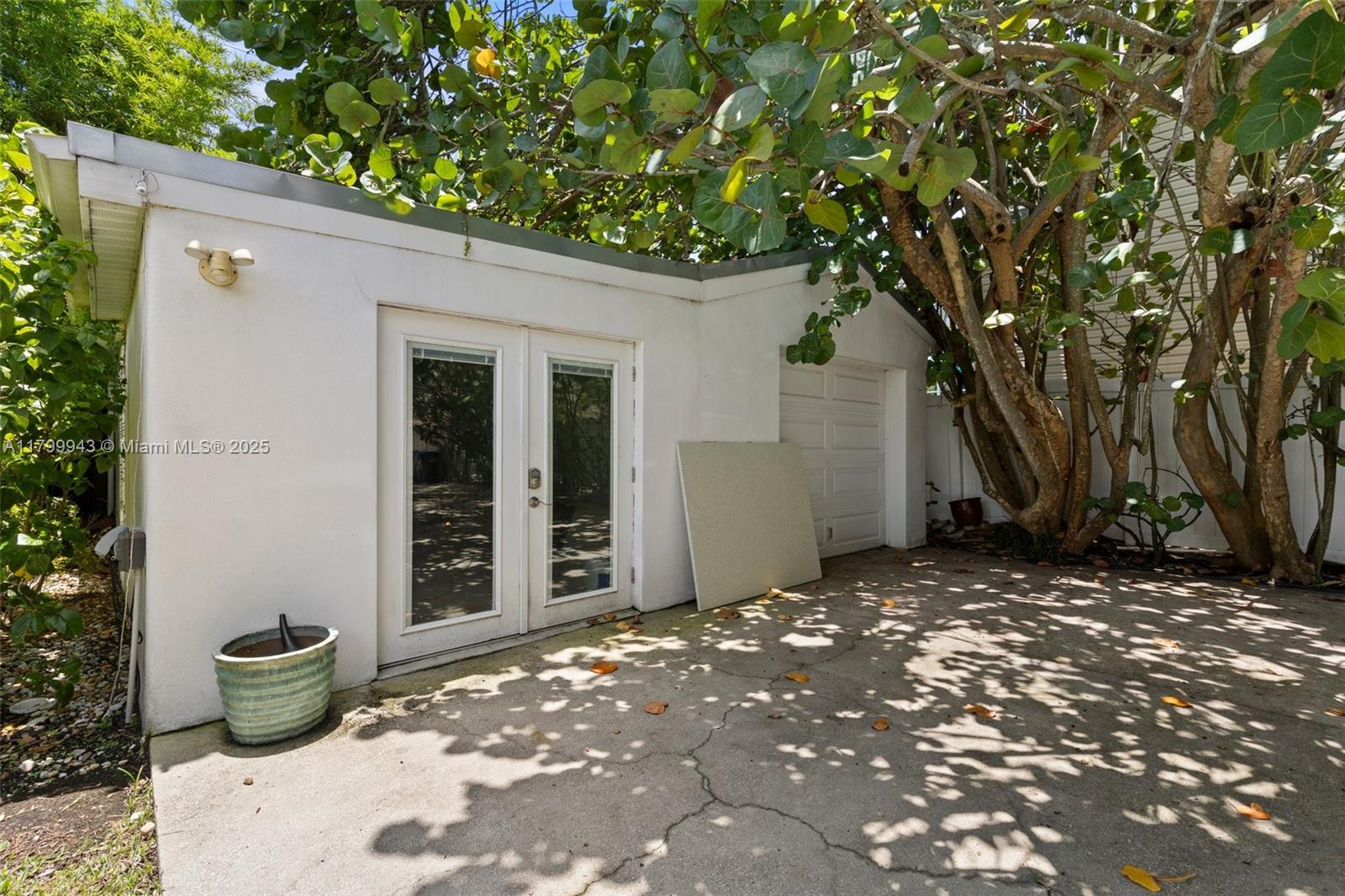 163 Barbados Ave Tampa, FL 33606