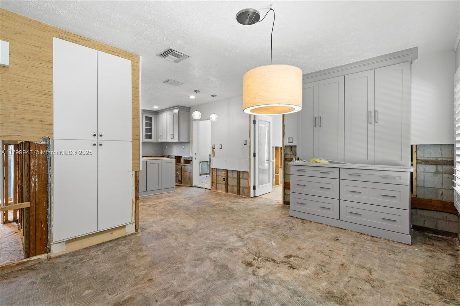 163 Barbados Ave Tampa, FL 33606