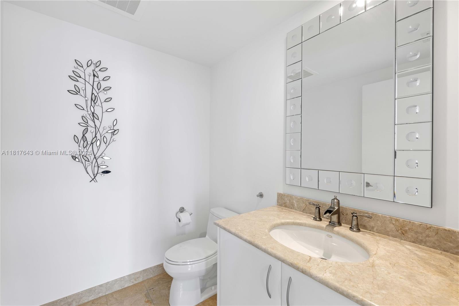 image Jade Residences32
