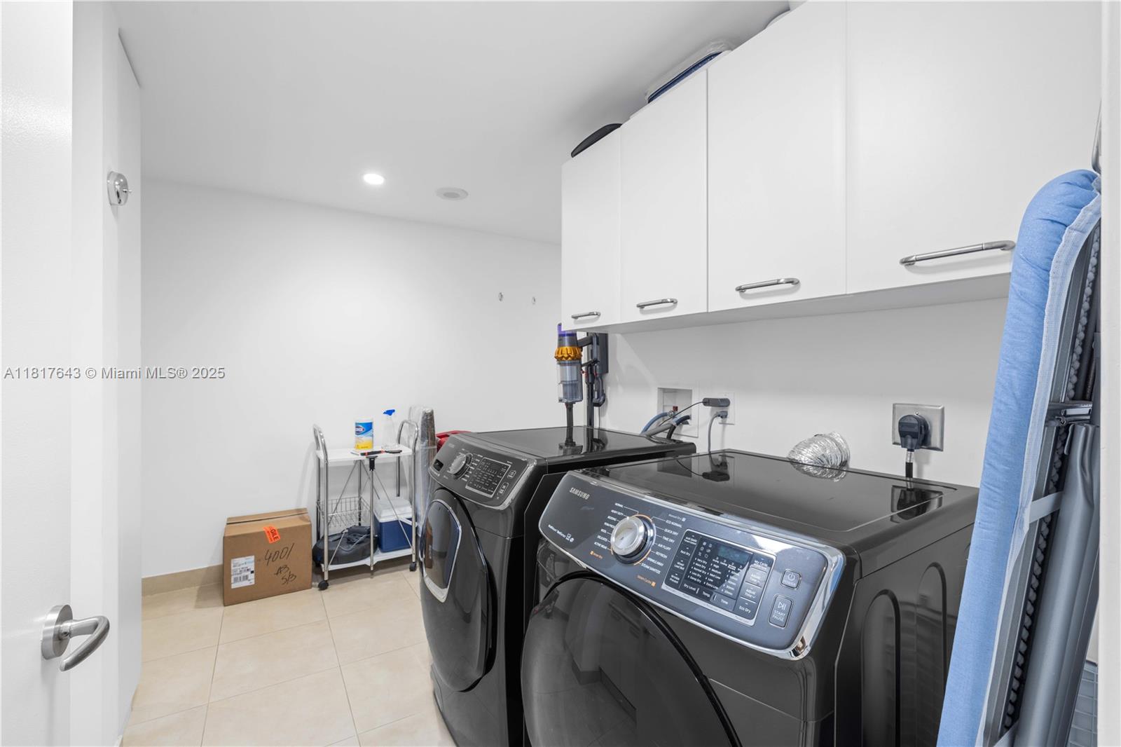 image Jade Residences45