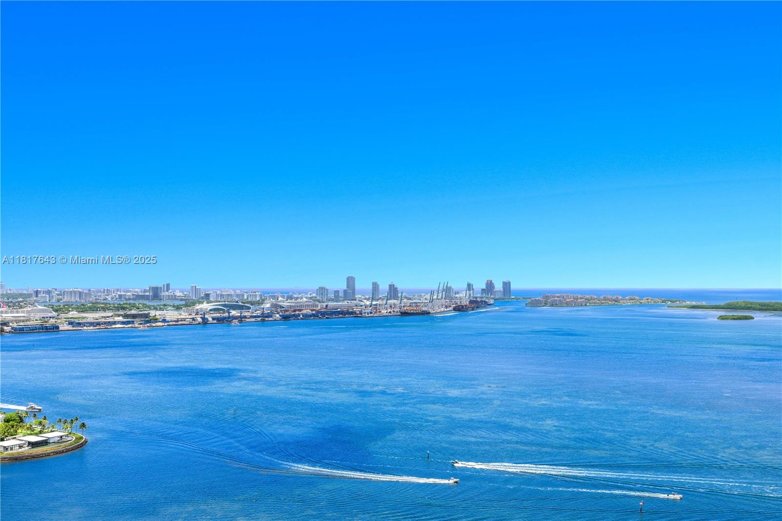 image Jade Residences50