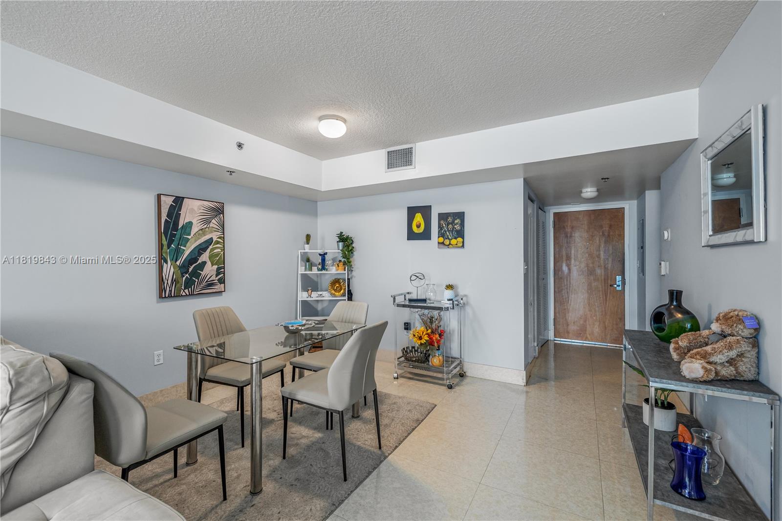 1200 Brickell Bay Dr #4009,Miami, FL 33131