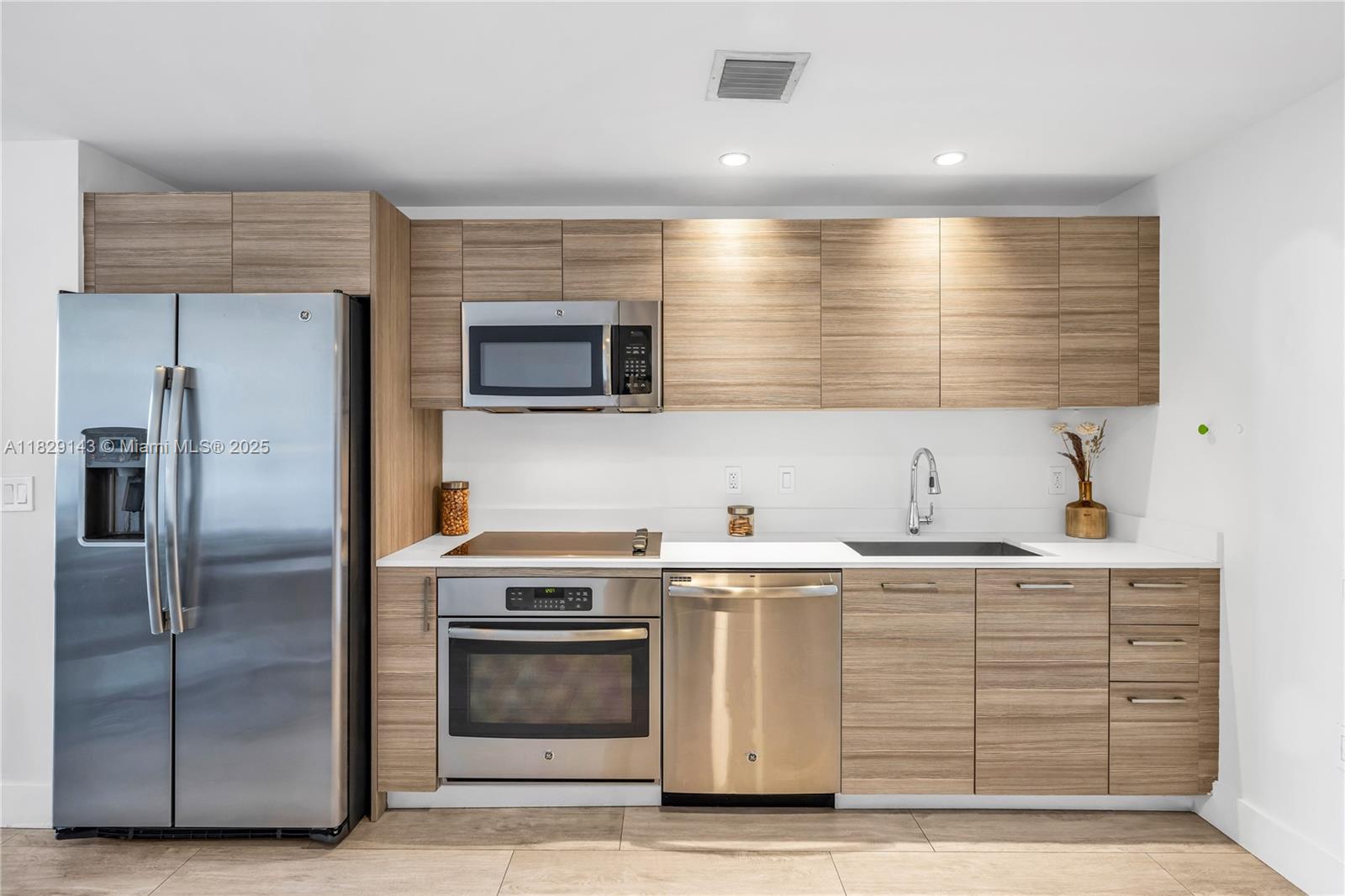 image The Hyde Residences4
