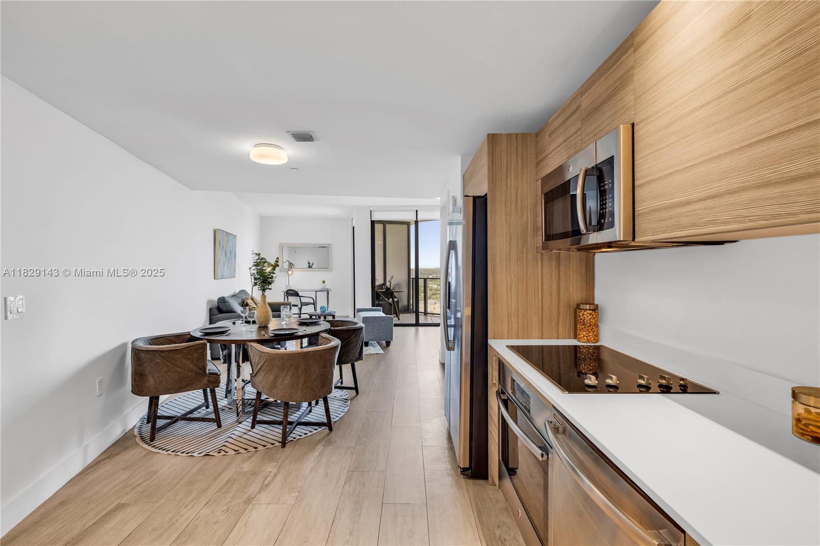 image The Hyde Residences7