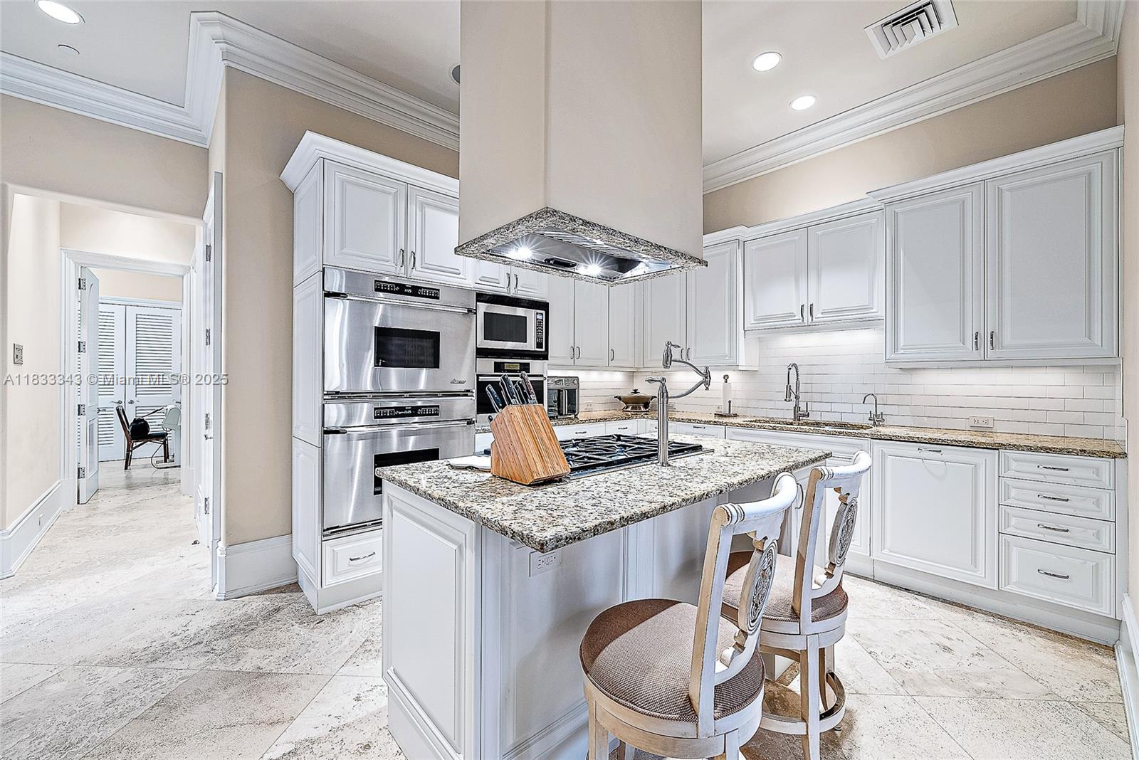 209 Commodore Dr Jupiter, FL 33477