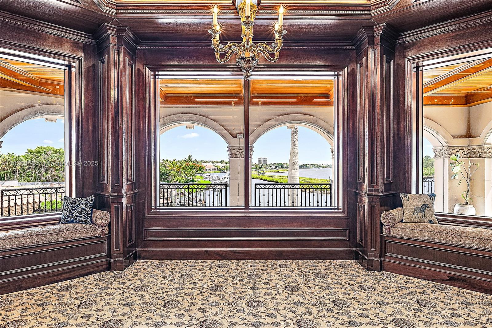 209 Commodore Dr Jupiter, FL 33477