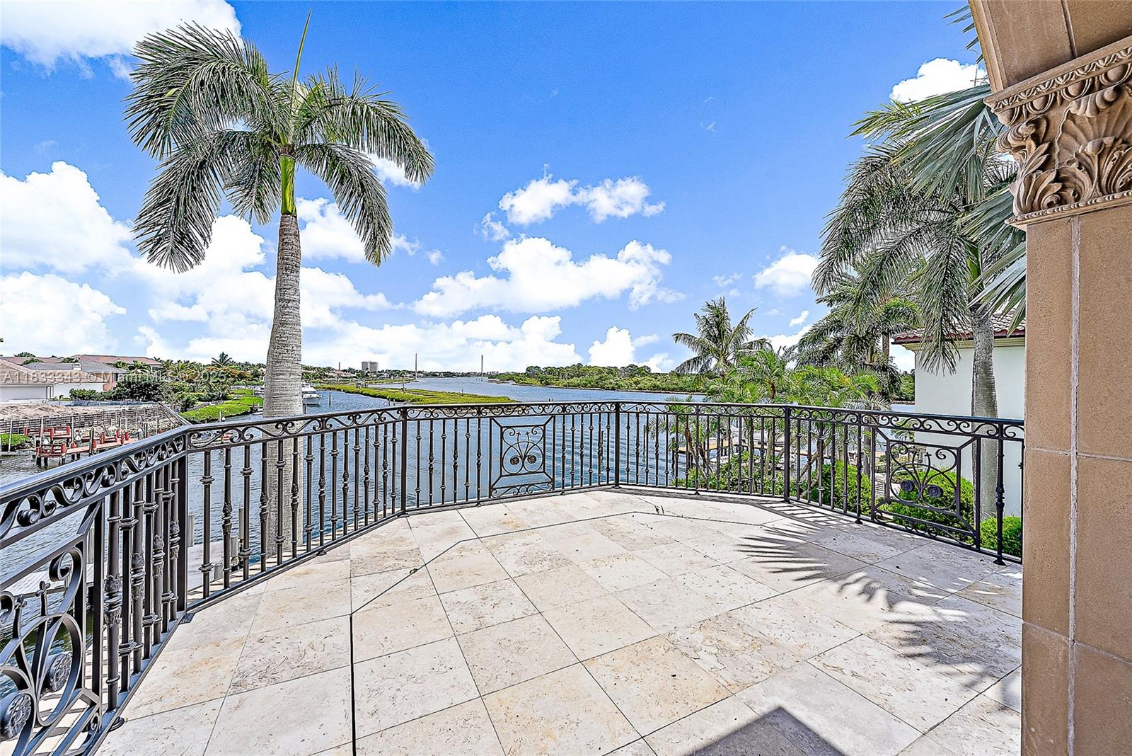 209 Commodore Dr Jupiter, FL 33477