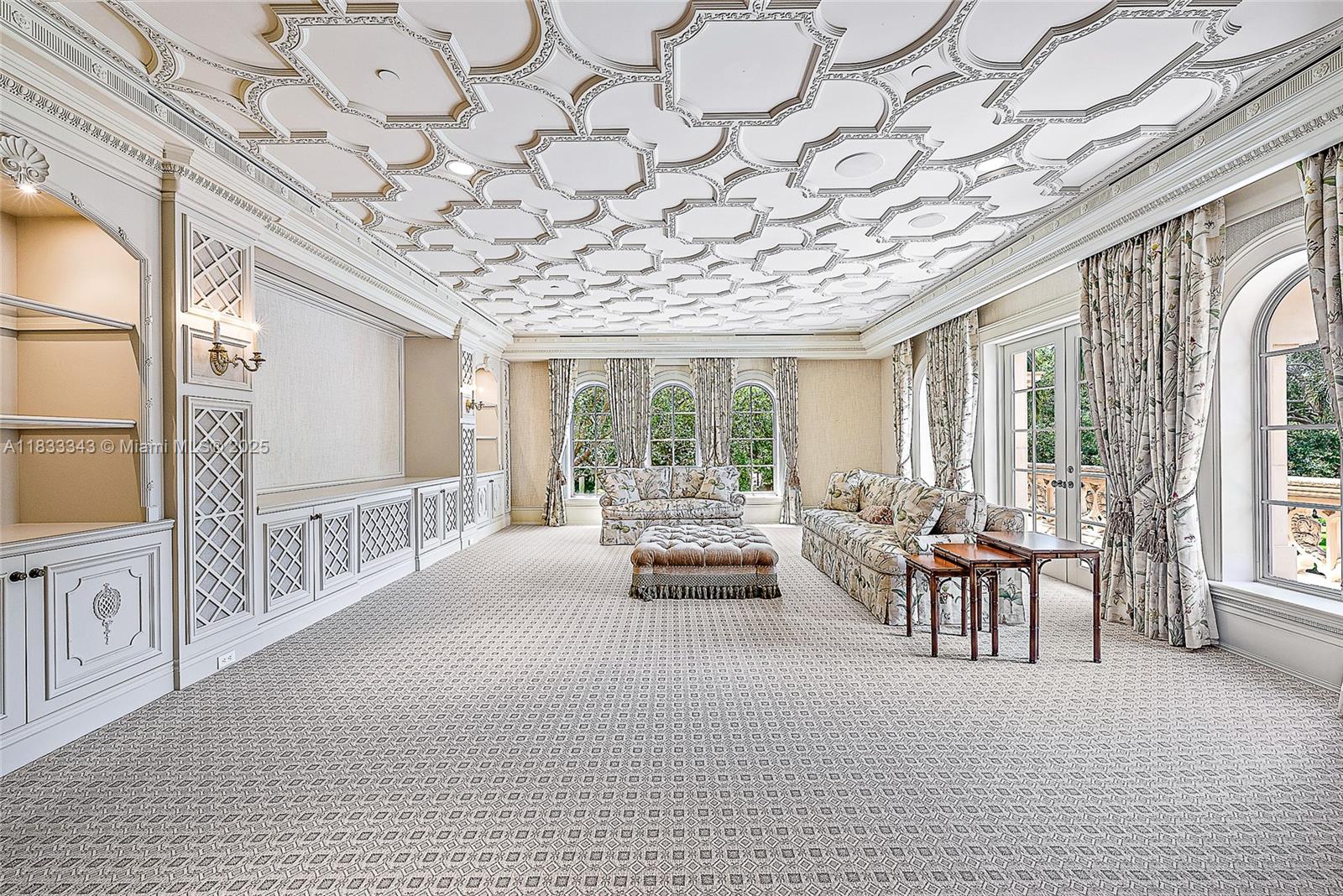 209 Commodore Dr Jupiter, FL 33477