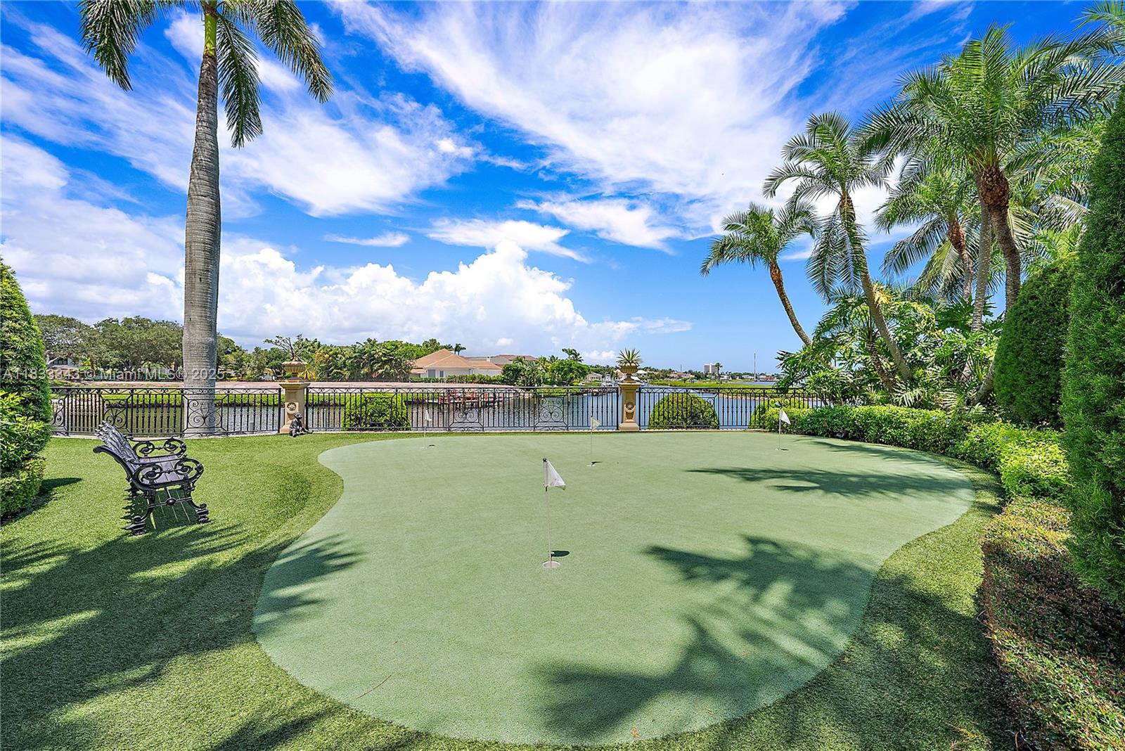 209 Commodore Dr Jupiter, FL 33477