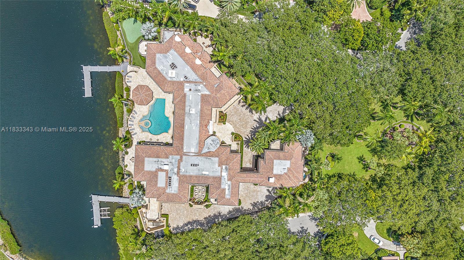 209 Commodore Dr Jupiter, FL 33477