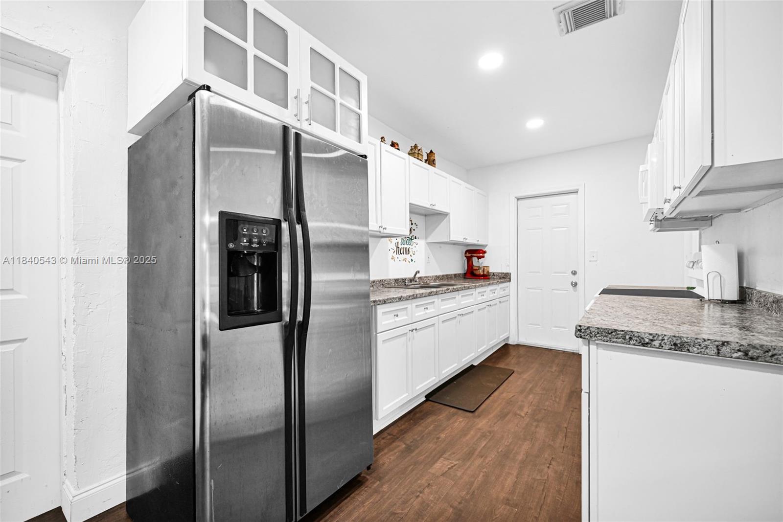 370 NE 87th St,El Portal, FL 33138