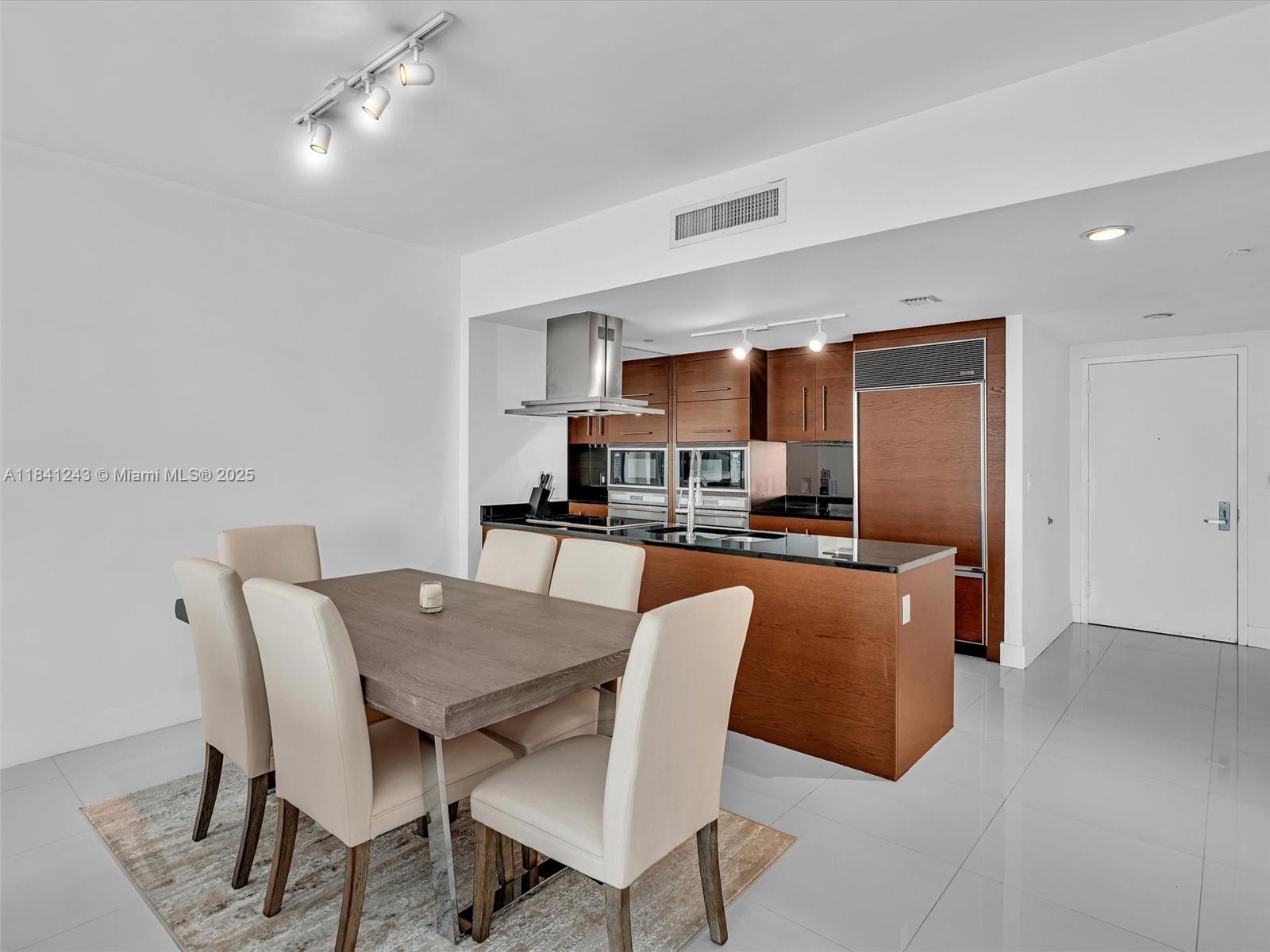 image Icon Brickell No Two11