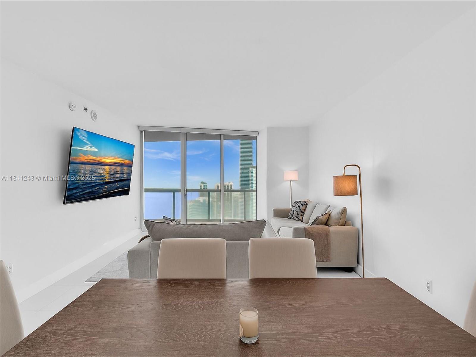image Icon Brickell No Two16