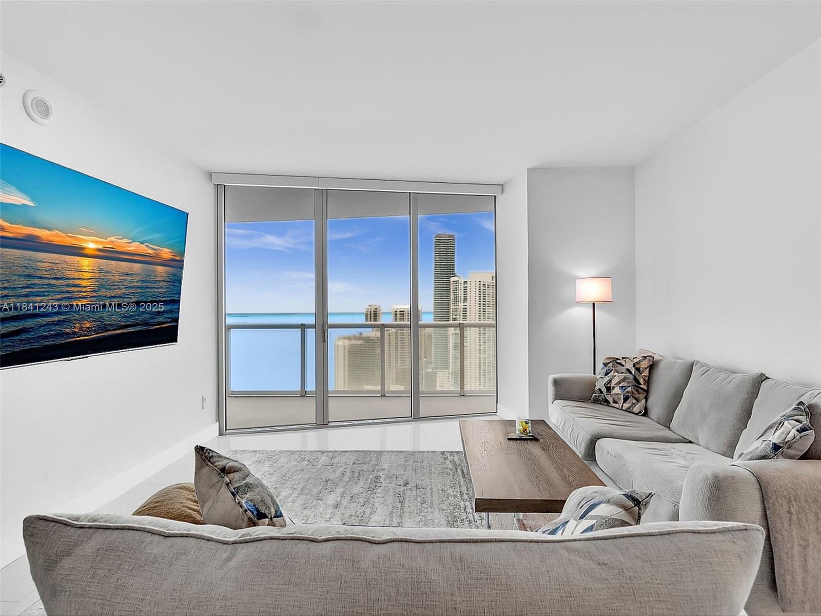 image Icon Brickell No Two18