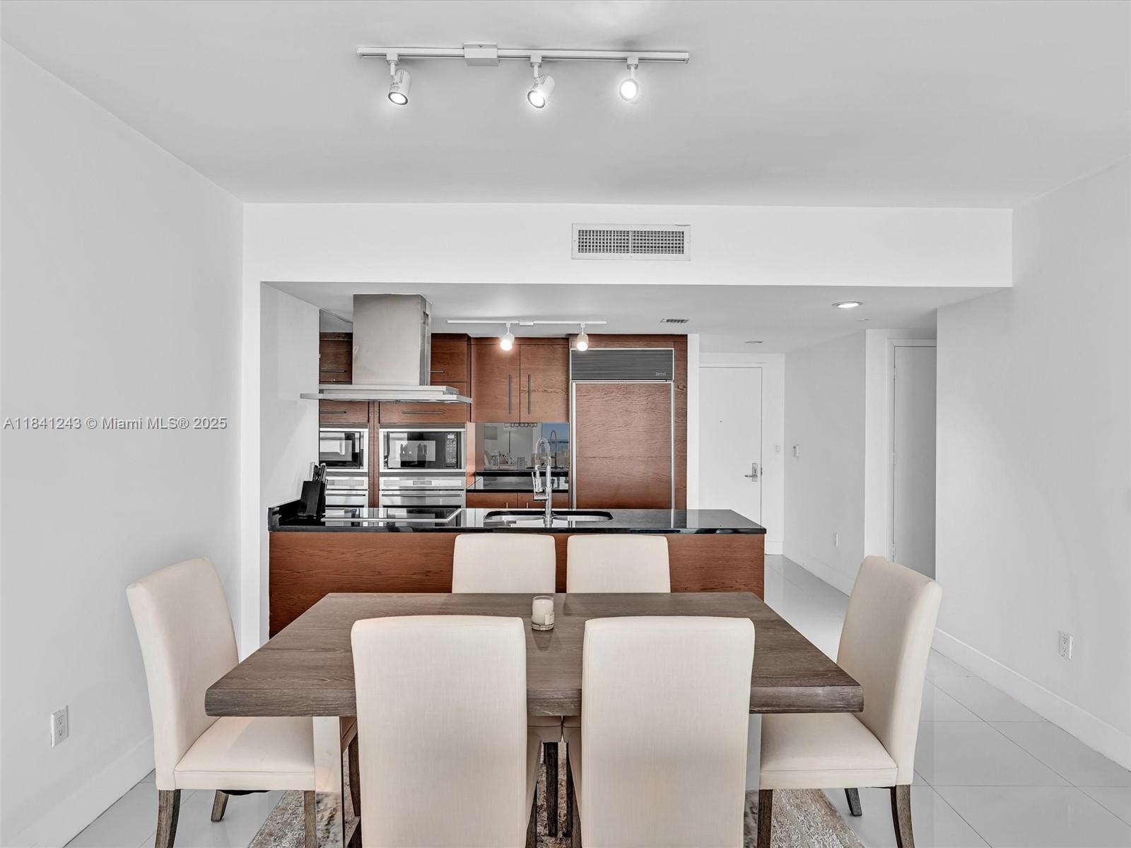 image Icon Brickell No Two20